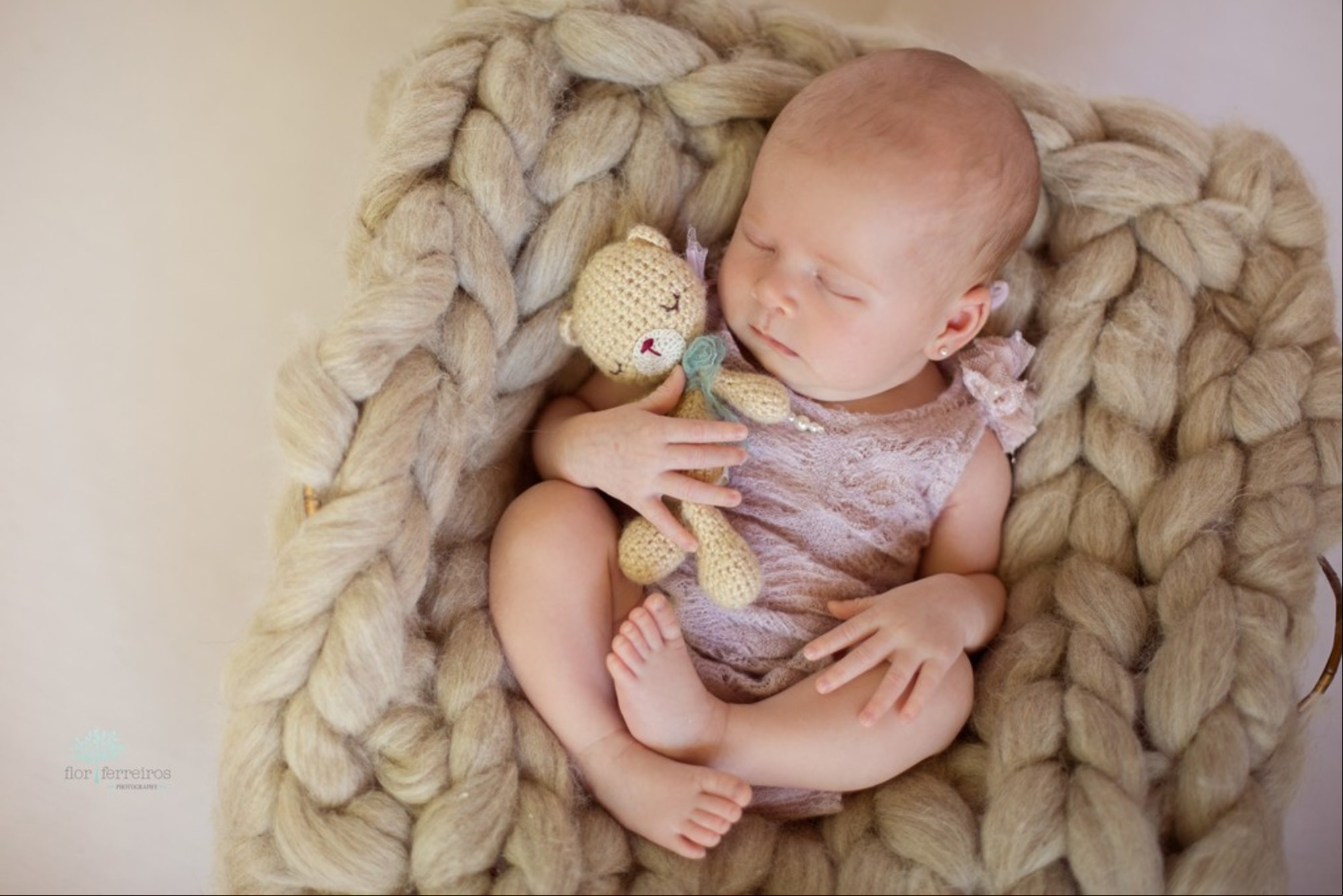 Salmos para orar por un recién nacido./ Fotografía Newborn, nueva tendencia en el mundo.