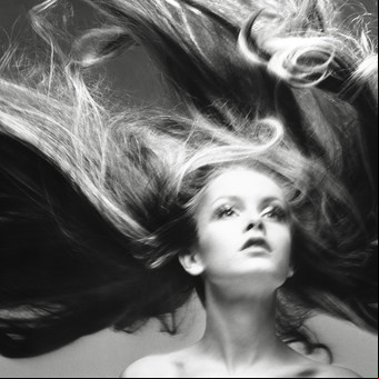 Twiggy, la primera supermodelo de la historia: pionera en el look andrógino y en no dejarse menospreciar por Woody Allen