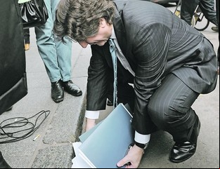 En 2011 también quieren usar las reservas para pagar deudas