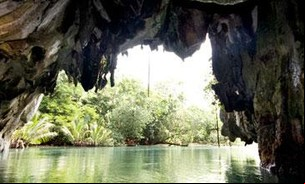 El Parque Nacional del Río Subterráneo de Puerto Princesa, en Filipinas, donde viven murciélagos gigantes. Foto: Clarín.