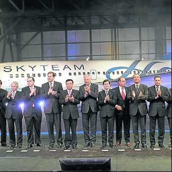 El Gobierno destina $ 702 millones extra para Aerolíneas