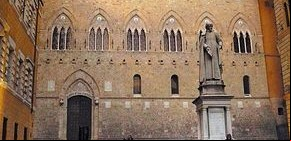 Implican al Deutsche Bank y al presidente del BCE en el escándalo del Monte Dei Paschi
