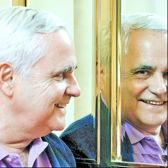 "Egos revueltos", de Juan Cruz Ruiz: toda una vida, tras las huellas de los afectos literarios