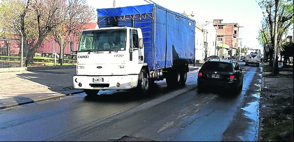 Acuerdo con San Martín para reasfaltar y sumar carriles en Sarratea