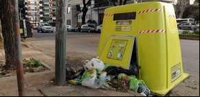 Pese al alerta por el paro, las calles amanecieron llenas de basura