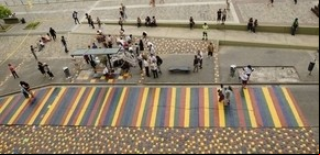 Con los vecinos, pintaron la calle en La Boca como soñaba Quinquela  