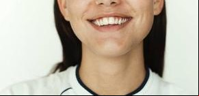 De patito feo a ícono fashion: Moffy, la modelo bizca que hace furor
