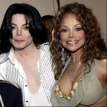 Michael Jackson le habla a su hermana desde el más allá