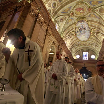 Sacerdocio: La crisis de vocaciones impacta en la Iglesia