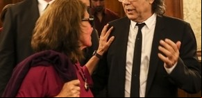 Una cariñosa y muy emotiva despedida a Galeano, en el Congreso uruguayo
