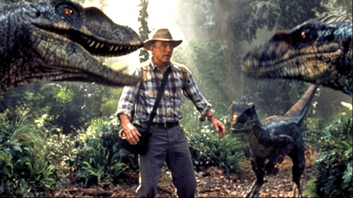 Con los velocirraptores en una escena de "Jurassic Park III".