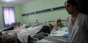 Advierten que en los hospitales públicos faltan parteras y hay polémica por las cifras