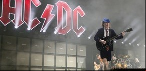 El primer concierto de AC/DC este año sería en la fiesta de casamiento de un futbolista
