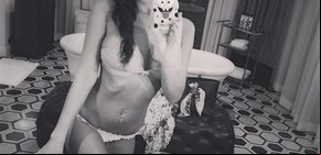 Viernes frío, pero de poca ropa para las famosas