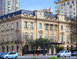 Cómo es el Palacio Bosch, la residencia donde están alojados los Obama en la Argentina