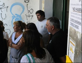 Desde el gobierno bonaerense piden "racionalidad" a los auxiliares escolares de paro