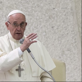 Marcelo Larraquy, biógrafo del Papa: “El Papa es más importante de lo que Durán Barba cree”