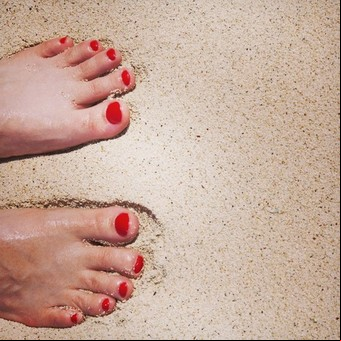 10 beneficios de andar descalzas