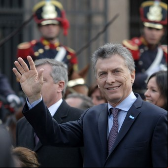 Frente a Macri, la Iglesia pidió "no perder la sensibilidad y redoblar el esfuerzo y servicio por los más pobres"