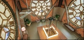 De campanario a loft, una residencia donde la tradición se reinventa