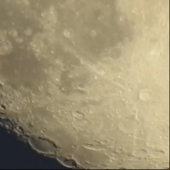 Un objeto se estrellará contra la Luna el 4 de marzo y nadie sabe qué es