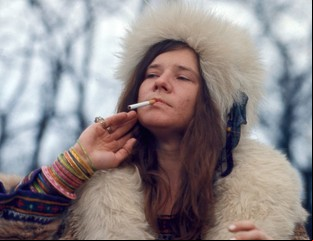 A 50 años de su muerte, cómo fueron las últimas horas de la vida de Janis Joplin: un cóctel de droga, desamparo y rock and roll