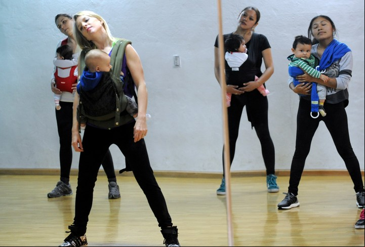 Danza con porteo, una nueva variante