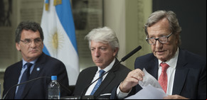 La Cámara de Diputados distinguió con una mención de Honor al fallecido dirigente radical Leandro Despouy