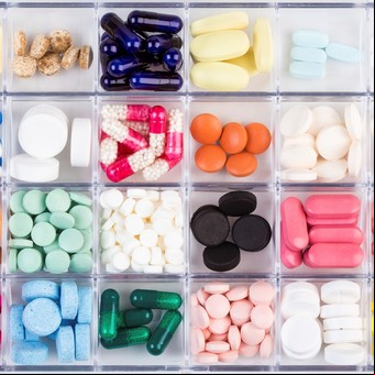 Los peligros de la "polifarmacia" en los adultos mayores