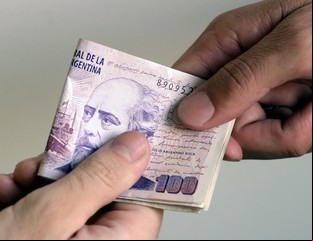 Analistas preveem queda da economia argentina neste ano