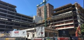 Frenan la obra de dos torres junto a una casona histórica en Coghlan