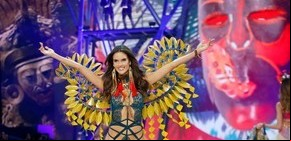 Ángeles, "push up" y diamantes en el desfile parisino de Victoria's Secret