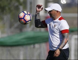 El Arsenal de Inglaterra también quiere a Sampaoli