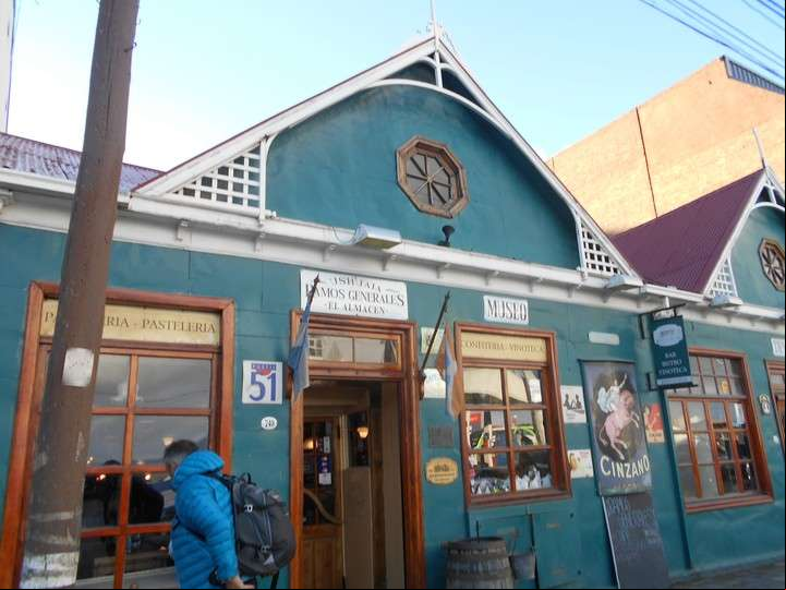 Restaurante El Almacén, en el centro de Ushuaia.