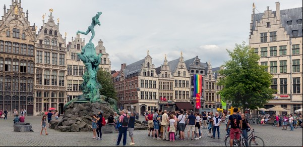 Bélgica: ecos medievales, castillos y leyendas