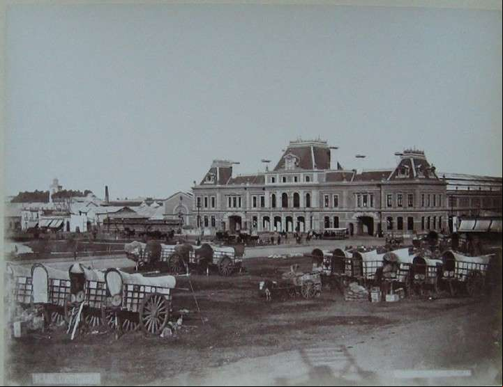 Constitución II. El edificio diseñado por los ingleses  Parr, Strong & Parr para fines del siglo XIX.