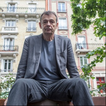 Pierre Lemaitre pasa lista en la escuela de detectives