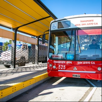 Los colectivos estrenaron el Metrobus de La Matanza