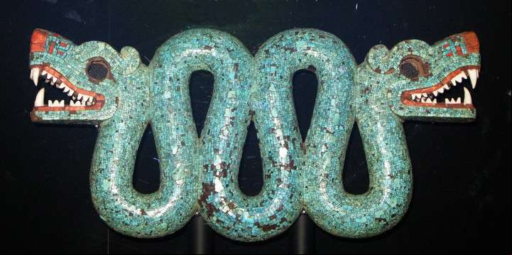 La serpiente de dos cabezas (Wikipedia).