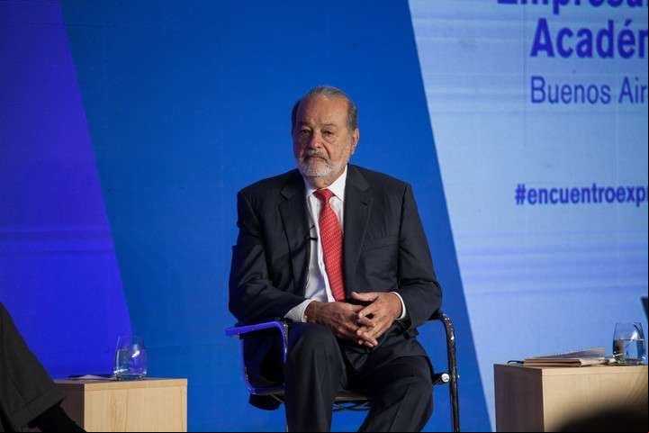 Carlos Slim, el magnate mexicano que impulsa el desarrollo taxis eléctricos para bajar la contaminación de ese país.