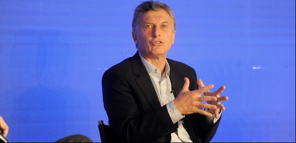 El Presidente acelera  los cambios en el Gabinete y evalúa eliminar ministerios