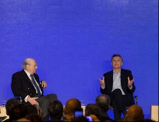 Piden a Macri que ayude a encontrar una salida negociada para Venezuela