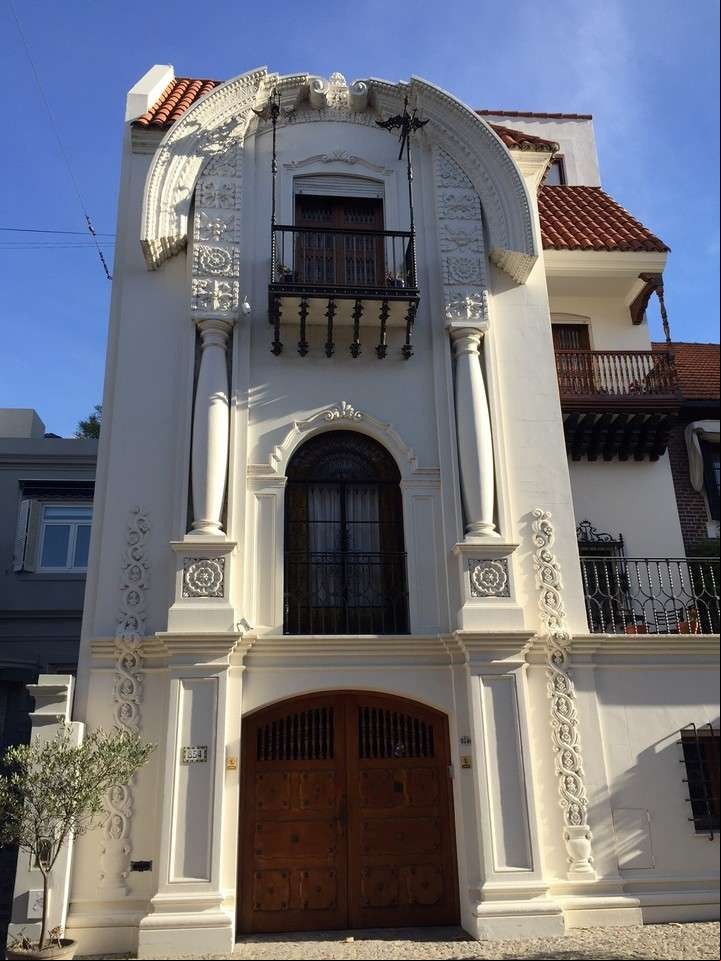Imán. La casona del Pasaje Malasia 854, atribuida a Estanislao Pirovano. / Diego Waldmann.