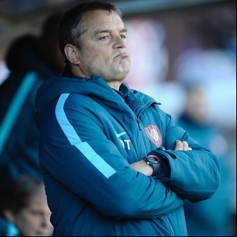 Diego Aguirre encontró el defensor menos pensado