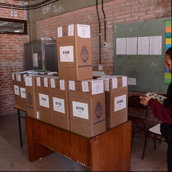 Nueva encuesta electoral en la Ciudad: lidera un radical y sorprende el marido de Pampita
