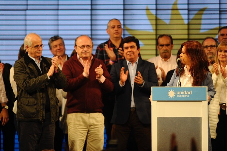 Cristina Fernandez de Kirchner en el búnker de Unidad Ciudadana se dirige a sus militantes luego de la derrota
(Juan Manuel Foglia)