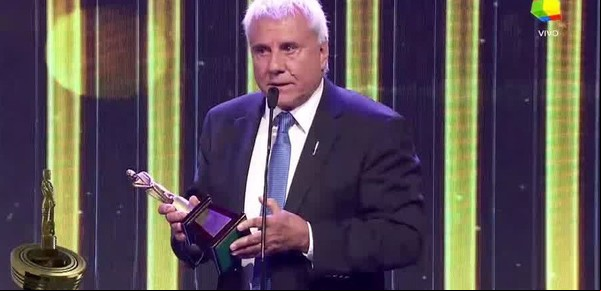 El enojo de Fernando Bravo porque el Martín Fierro de Oro no fue para Héctor Larrea