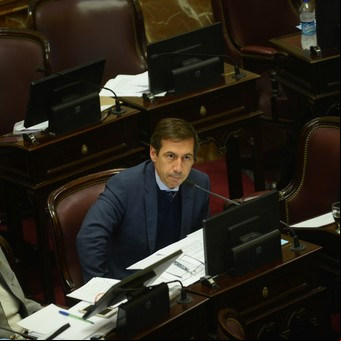 Arman la Bicameral  de los DNU y el oficialismo busca dictamen para el polémico megadecreto