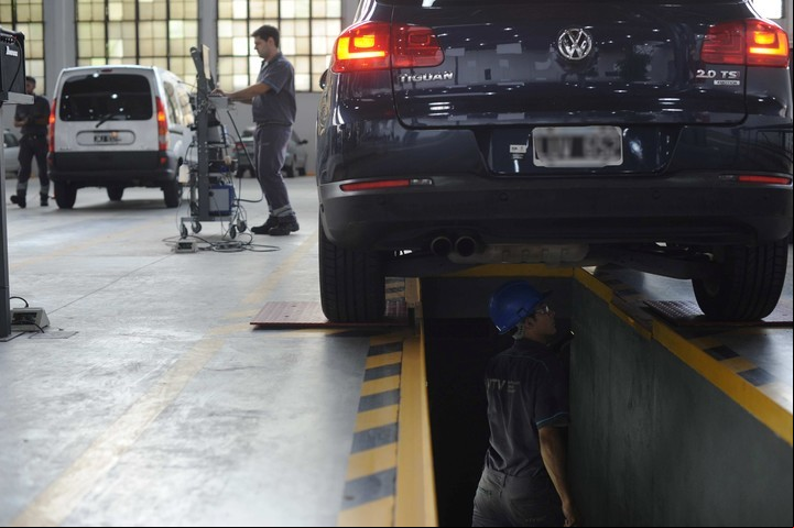 En la Ciudad la VTV comenzó a ser obligatoria en 2016 y desde entonces hay que hacerla año a año. Foto: Emmanuel Fernández/Archivo.