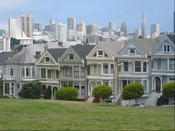 Las casas victorianas de Steiner Street, San Francisco (Wikimedia Commons)